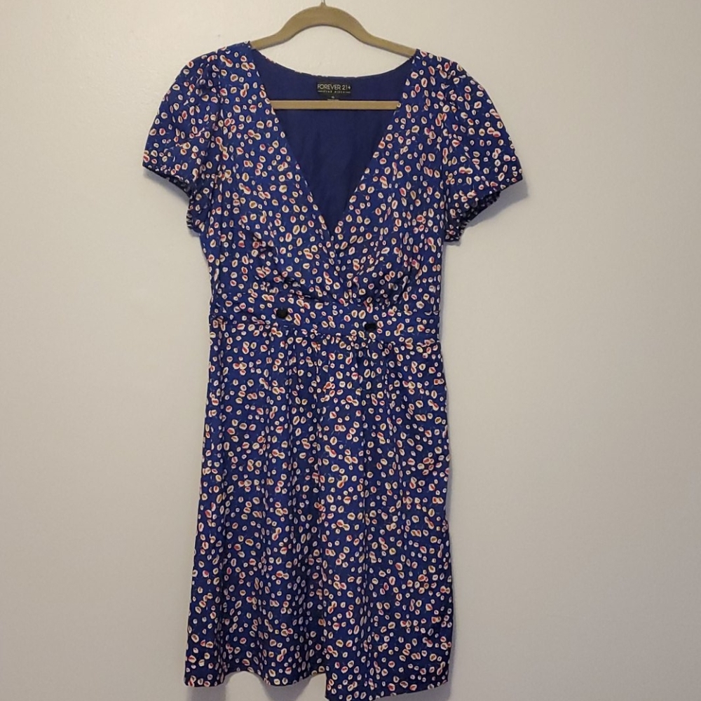 Classic v-neck dress